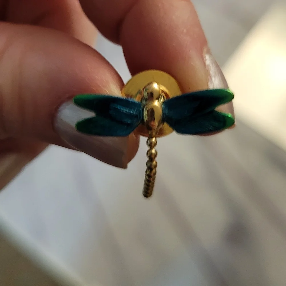 Vintage Avon Dragonfly Lapel Pin Blue Green Goldtone
